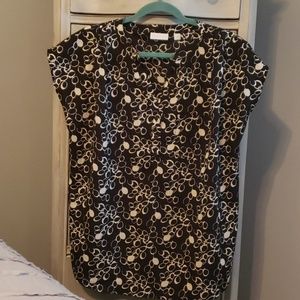 Pretty short sleeved black and off white blouse